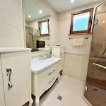 Апартаменти Spacious Prestige Penthouse Варна