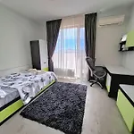Spacious Prestige Penthouse Апартаменти Варна