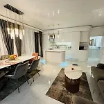 Spacious Prestige Penthouse Апартаменти Варна