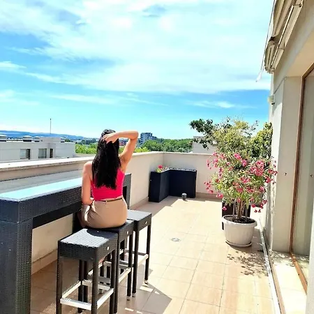 Spacious Prestige Penthouse Lägenhet *