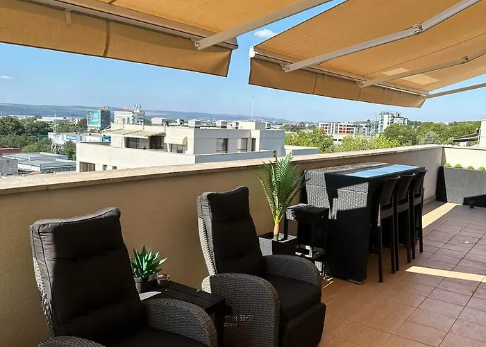 Spacious Prestige Penthouse Várna