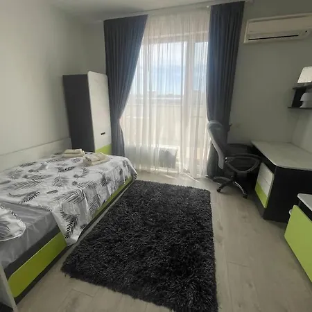 Spacious Prestige Penthouse *