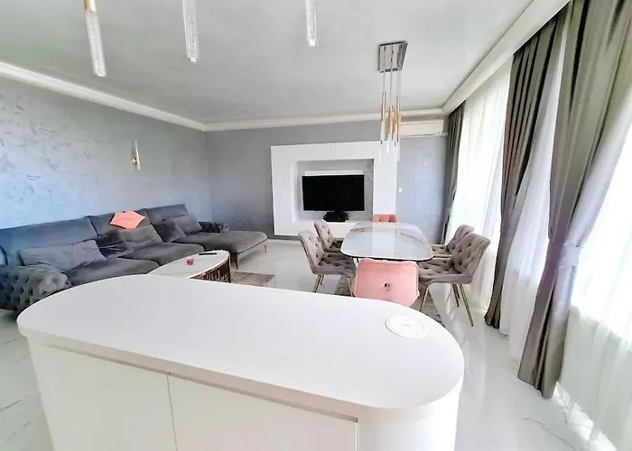 Spacious Prestige Penthouse *