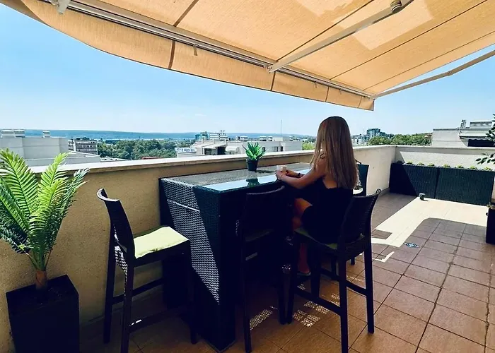 Spacious Prestige Penthouse Варна